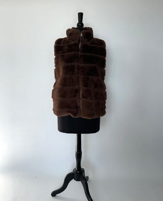 Gilet sans manche fausse fourrure