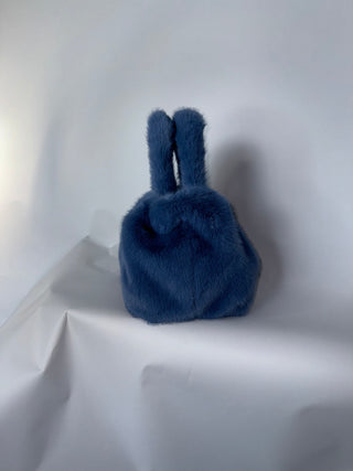 Sac en fausse fourrure bleue