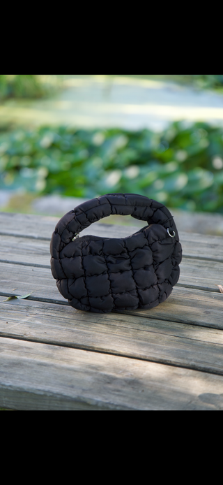 Petit sac ouatiné avec chaînette